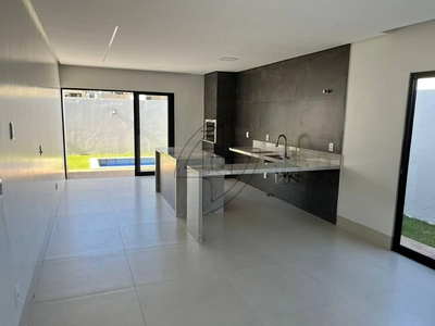 Cond. horizontal casa com 4 quartos à venda, 340.0m²