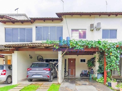 Sobrado com 3 quartos à venda, 115.0m²