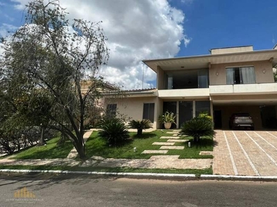 Sobrado com 4 quartos à venda, 651.0m²