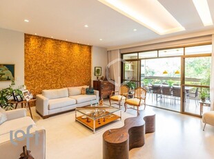 Apartamento à venda em Barra da Tijuca com 218 m², 4 quartos, 2 suítes, 3 vagas