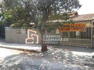 Casa com 3 quartos para alugar no bairro Serrano, 210m²