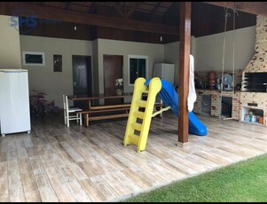 Casa no Bairro Progresso em Blumenau com 3 Dormitórios (2 suítes) e 250 m²