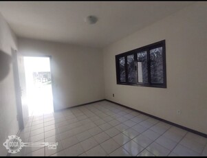 Casa no Bairro Velha Central em Blumenau com 3 Dormitórios e 161 m²