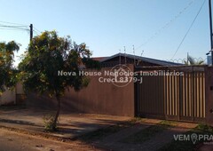 Casa Térrea com 3 Quartos à Venda por R$ 420.000