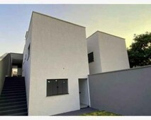 Linda casa três quartos bairro Umuarama Entrada de R$26.500,00