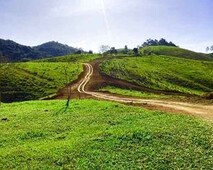 Lote/Terreno para venda possui 600 metros quadrados em Jardim Helena - Carapicuíba - SP