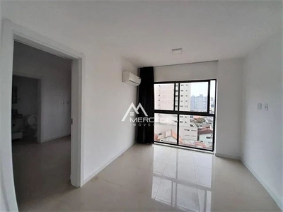Apartamento com 1 dormitório para alugar, 42 m² por R$ 2.145,21/mês - Centro - Itajaí/SC