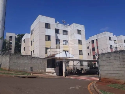 Apartamento com 2 dormitórios para alugar, 48 m² por R$ 1.130,00/mês - Cidade Industrial I