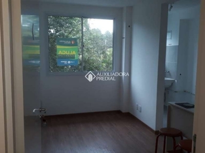 Apartamento com 2 quartos para alugar na alameda três de outubro, 15, sarandi, porto alegre, 40 m2 por r$ 1.200