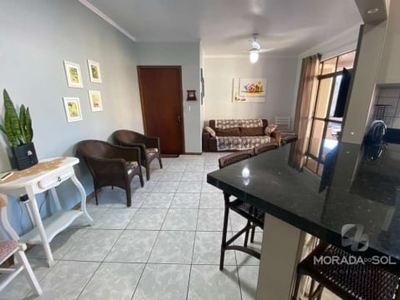 Apartamento em meia praia - itapema