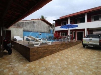 Casa à venda com piscina e 5 quartos em itanhaém, no bairro jamaica