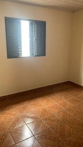 Casa com 2 Quartos e 1 banheiro para Alugar, 60 m² por R$ 600/Mês