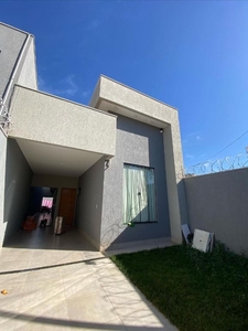 Casa em Papillon Park, Aparecida de Goiânia/GO de 128m² 3 quartos à venda por R$ 399.000,00