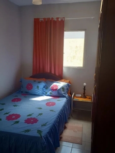 Quarto em apto na Jatiúca para mulher