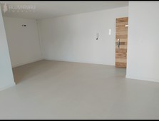 Casa no Bairro Água Verde em Blumenau com 3 Dormitórios (1 suíte) e 200 m²