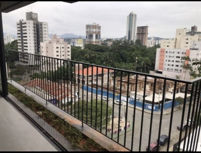 Apartamento no Bairro Victor Konder em Blumenau com 3 Dormitórios (3 suítes) e 138 m²