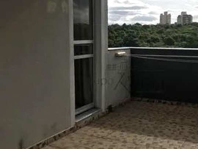 Apartamento para aluguel possui 100 metros quadrados com 2 quartos