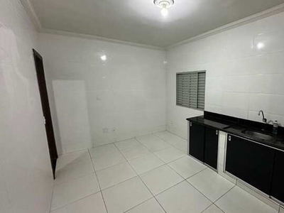 Casa 3 Quartos, Suíte, Área de Serviço Locação - R$ 1.300,00 - Bairro Ribeiro de Abreu - B