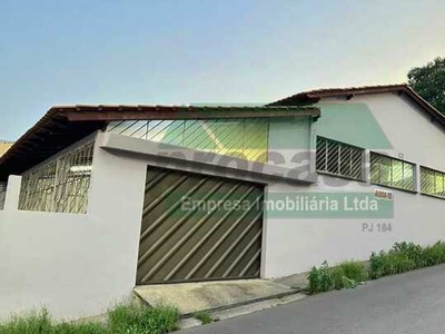 Casa com 3 dormitórios para alugar, 250 m² por RS 3.200,00-mês - Dom Pedro - Manaus-AM