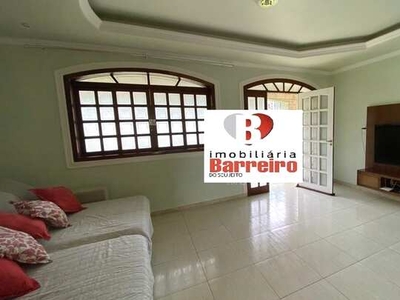 Casa com 5 dormitórios à venda, 234 m² por R$ 1.300.000,00 - Quintas da Lagoa - Sarzedo/MG