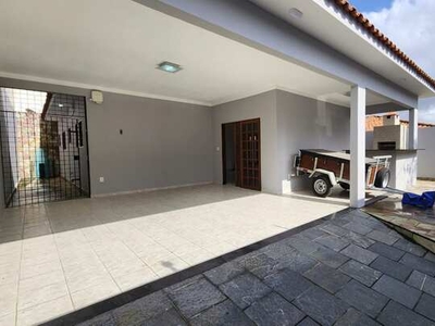 Casa Disponível Para ALUGAR no bairro Petrópolis