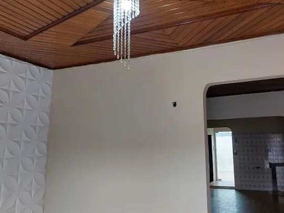 Casa para aluguel tem 200 metros quadrados com 3 quartos em Colônia Santo Antônio - Manaus