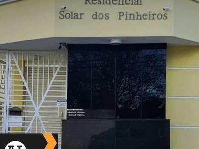 Casa para locação ou venda no condomínio Solar dos Pinheiros na Vila Haro em Sorocaba com