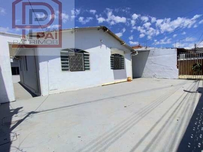 QE 32 CONJUNTO B - DUAS CASAS