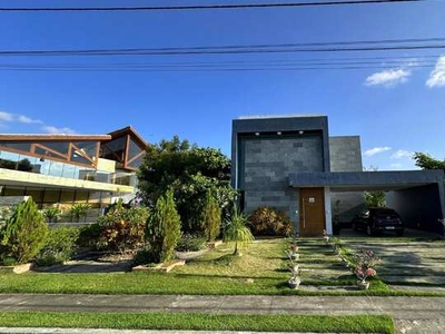 Vendo belíssima casa localizada no condomínio residencial Quintas da Colina II