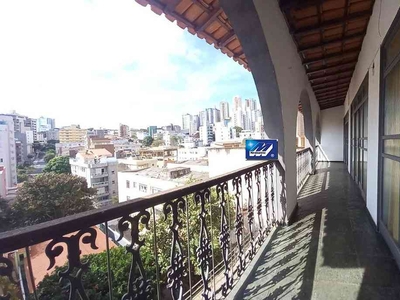 Casa com 5 quartos à venda no bairro Cidade Nova, 360m²