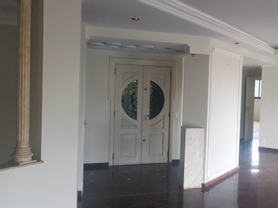 Apartamento à venda por R$ 2.000.000