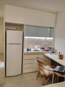Apartamento à venda por R$ 440.000