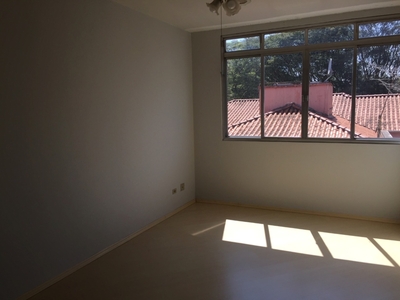 Apartamento à venda por R$ 600.000