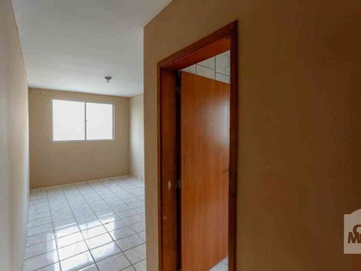 Apartamento com 3 quartos à venda no bairro Fernão Dias, 76m²