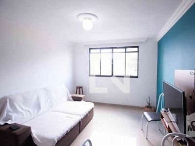 Apartamento com 3 quartos à venda no bairro Guarani, 63m²