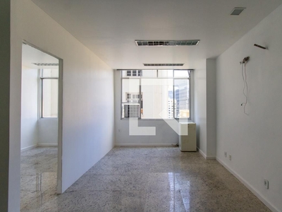 APARTAMENTO no 9º andar com 1 dormitório