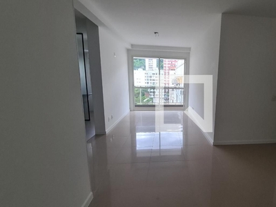 APARTAMENTO no 9º andar com 2 dormitórios e 1 garagem