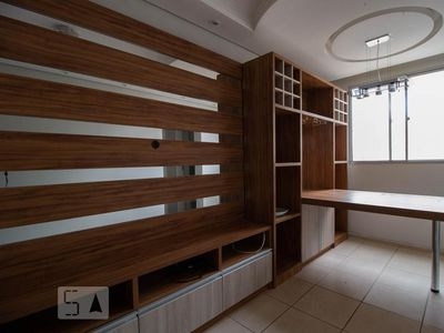 Apartamento para alugar com 2 dorms, 49m²