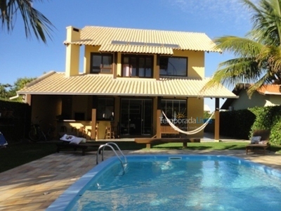 Casa alto padrão, com piscina, à 200m do mar em Mariscal Ref. 12