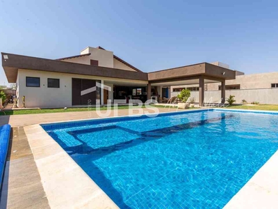 Casa com 4 quartos à venda no bairro Residencial Goiânia Golfe Clube, 1250m²