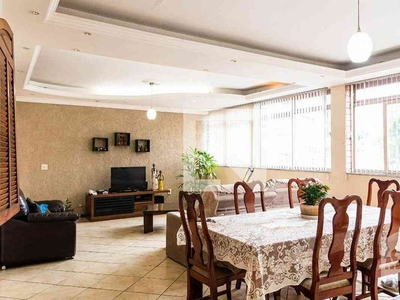 Casa com 5 quartos à venda no bairro Paquetá, 360m²