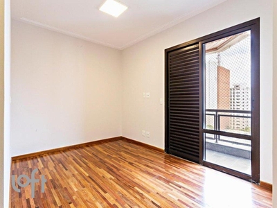 Apartamento à venda em Campo Belo com 210 m², 3 quartos, 3 suítes, 3 vagas