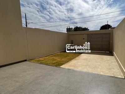 Casa com excepcional acabamento com 3 quartos sendo um suíte em Resplendor - Igarapé