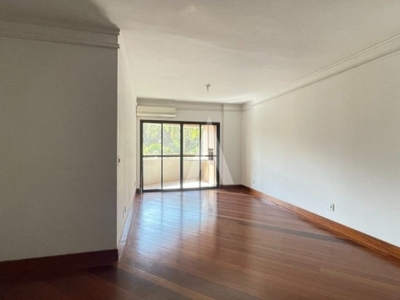 Excelente apartamento com 4 quartos, sendo 1 suíte master e 1 suíte á venda no bairro atiradores em joinville - sc por r$ 1.050.000,00.