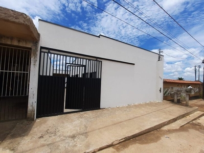 Casa à venda no bairro Aponiã em Porto Velho