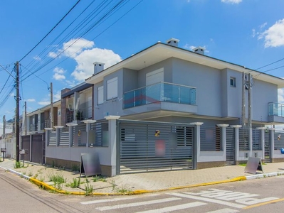 Casa à venda no bairro Igara em Canoas