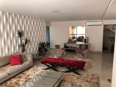Casa em Condomínio com 6 quartos à venda no bairro Setor Habitacional Vicente Pires, 600m²