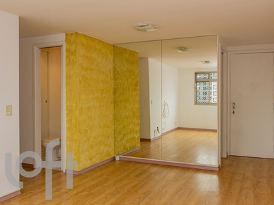 Apartamento à venda em Campo Belo com 80 m², 2 quartos, 1 suíte, 1 vaga