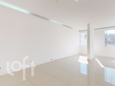 Apartamento à venda em Catete com 70 m², 2 quartos, 1 suíte
