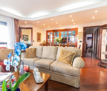 Apartamento à venda em Cidade Ademar com 190 m², 3 quartos, 2 suítes, 4 vagas